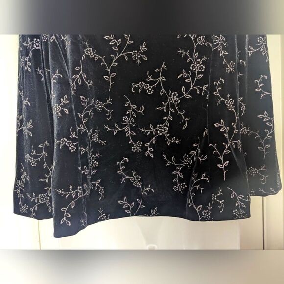 VTG R & M Richard 12 Black Velvet Heart Clasp Top Whimsigoth Witchy Romantic - Picture 7 of 8